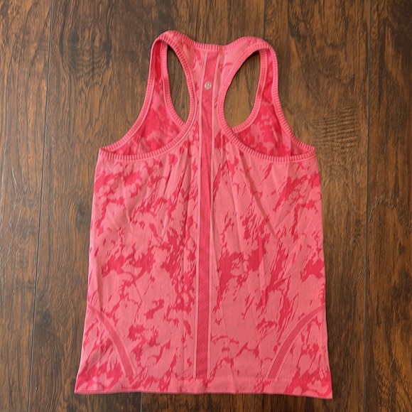 Lululemon Tank - Picture 3 of 5